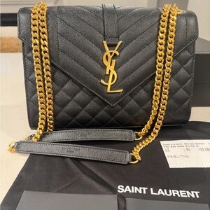 SAINT LAURENT ENVELOPE MEDIUM IN QUILTED GRAIN DE POUDRE EMBOSSED LEATHER